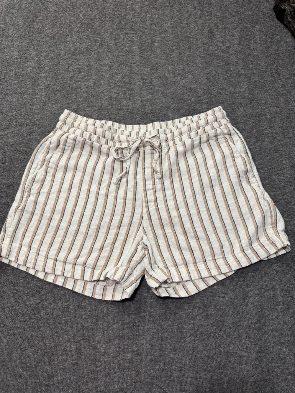 Old Navy Striped Drawstring Athletic‎ Shorts - Cream & Brown linen